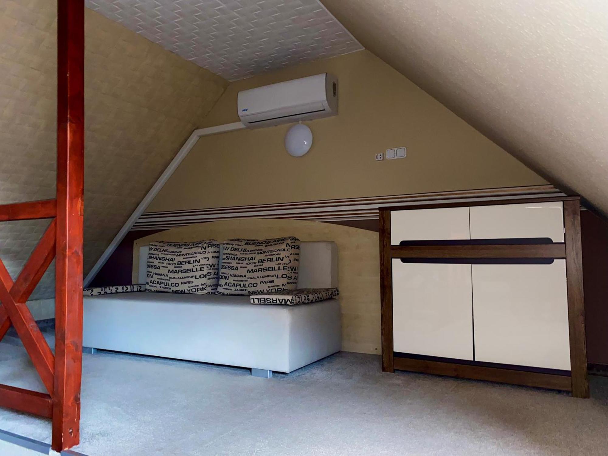 Kek Laguna Wellness Apartmanok เอ็กแกร์ซาโลก ภายนอก รูปภาพ